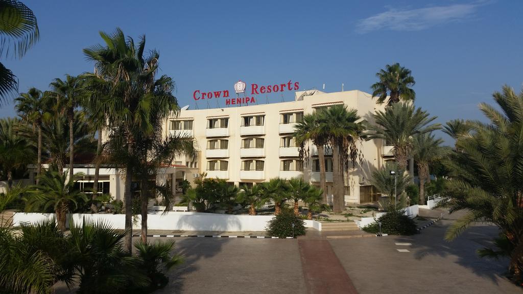 Crown Resorts Henipa Larnaca Exterior foto