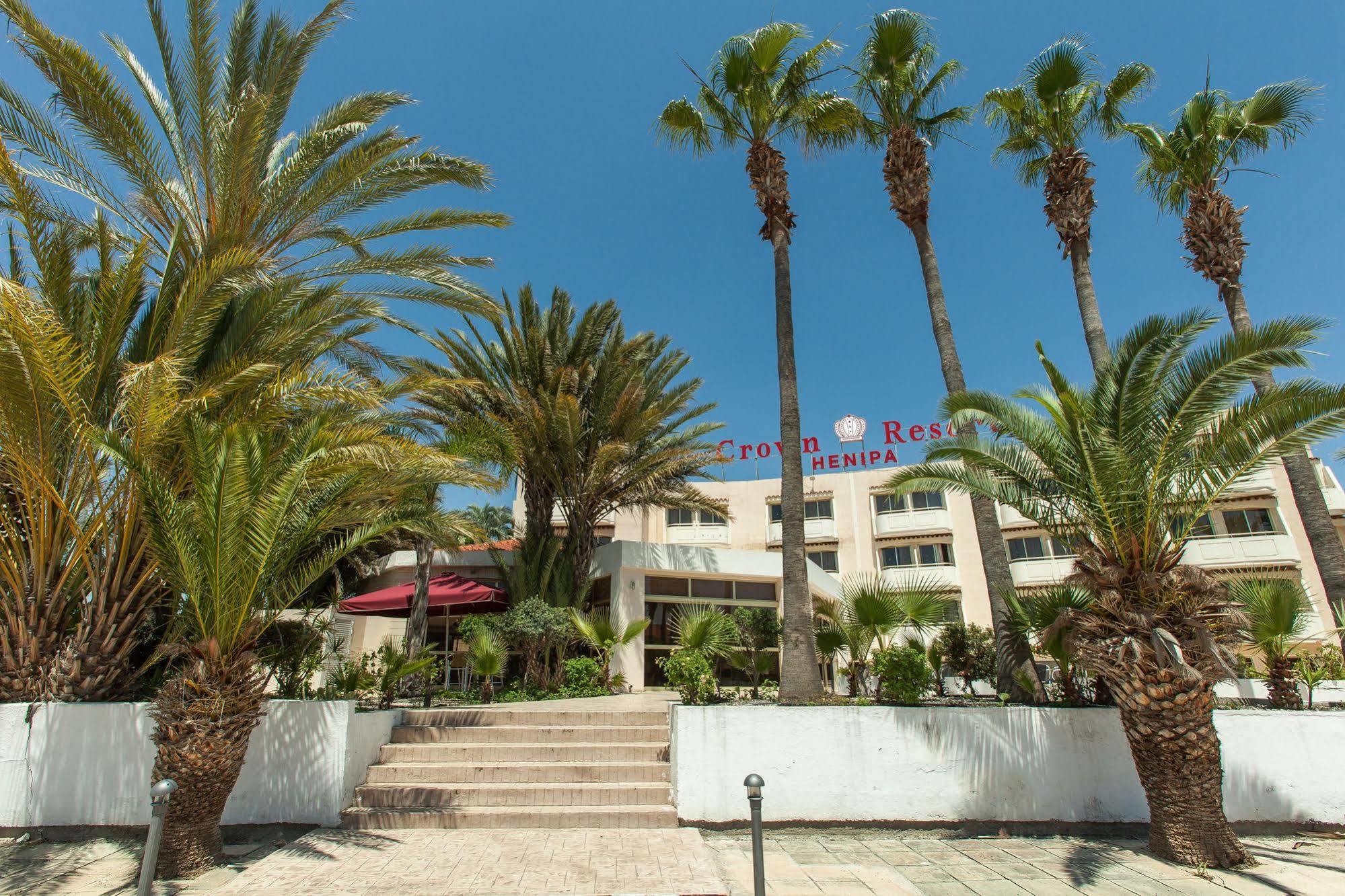 Crown Resorts Henipa Larnaca Exterior foto